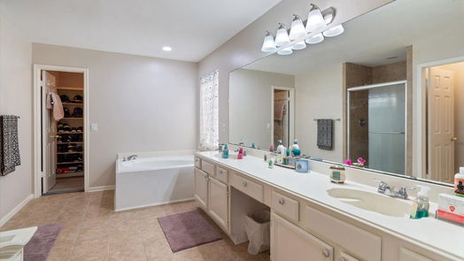 Pearland 2-story, 5-bed 5313 Spring Circle Drive-idx