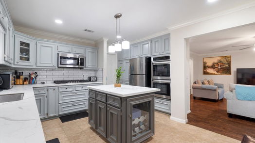 Pearland 2-story, 5-bed 5313 Spring Circle Drive-idx
