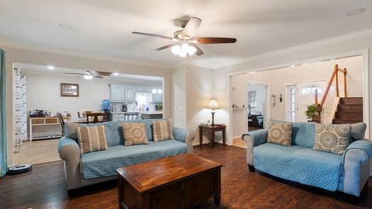 Pearland 2-story, 5-bed 5313 Spring Circle Drive-idx