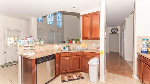 Pearland 2-story, 4-bed 2713 Lost Maples Drive-idx