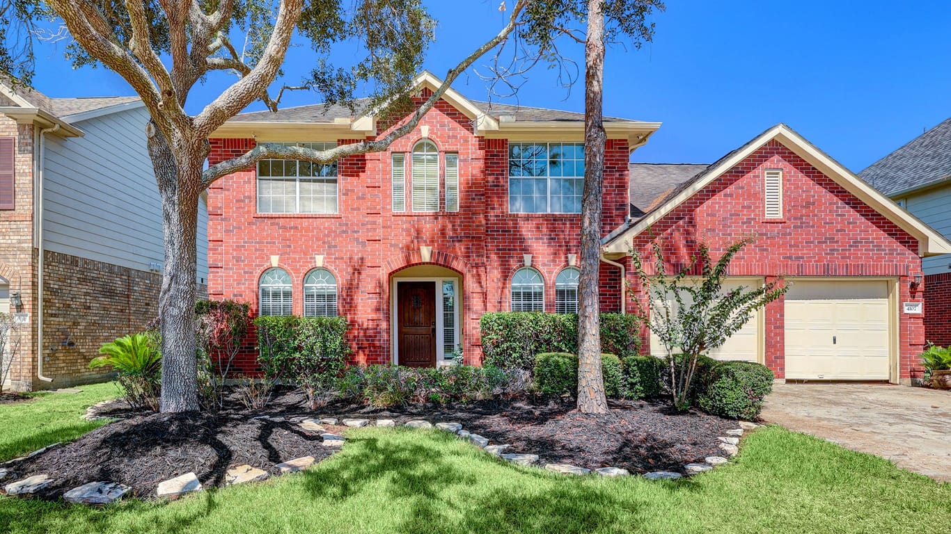 Pearland 2-story, 4-bed 4107 N Nolan Place-idx