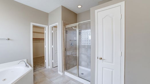 Pearland 2-story, 4-bed 2702 W Oaks Boulevard-idx