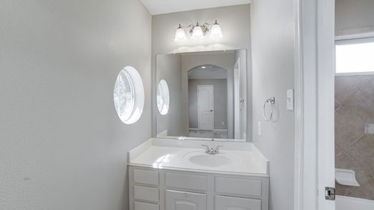 Pearland 2-story, 4-bed 2702 W Oaks Boulevard-idx