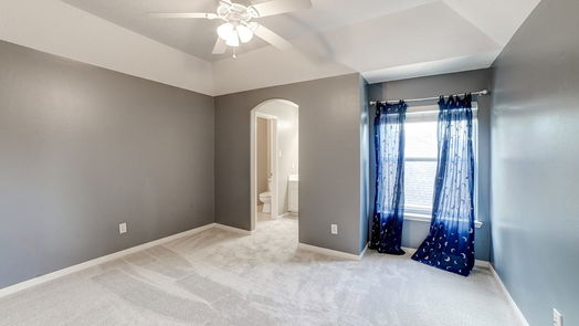 Pearland 2-story, 4-bed 2702 W Oaks Boulevard-idx