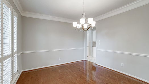 Pearland 2-story, 4-bed 2702 W Oaks Boulevard-idx