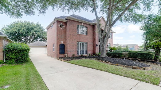 Pearland 2-story, 4-bed 2702 W Oaks Boulevard-idx