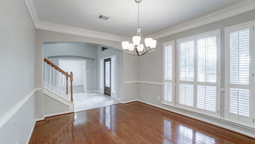 Pearland 2-story, 4-bed 2702 W Oaks Boulevard-idx