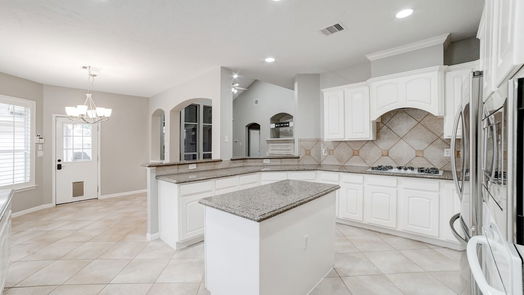 Pearland 2-story, 4-bed 2702 W Oaks Boulevard-idx