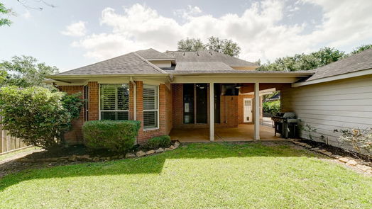 Pearland 2-story, 4-bed 2702 W Oaks Boulevard-idx