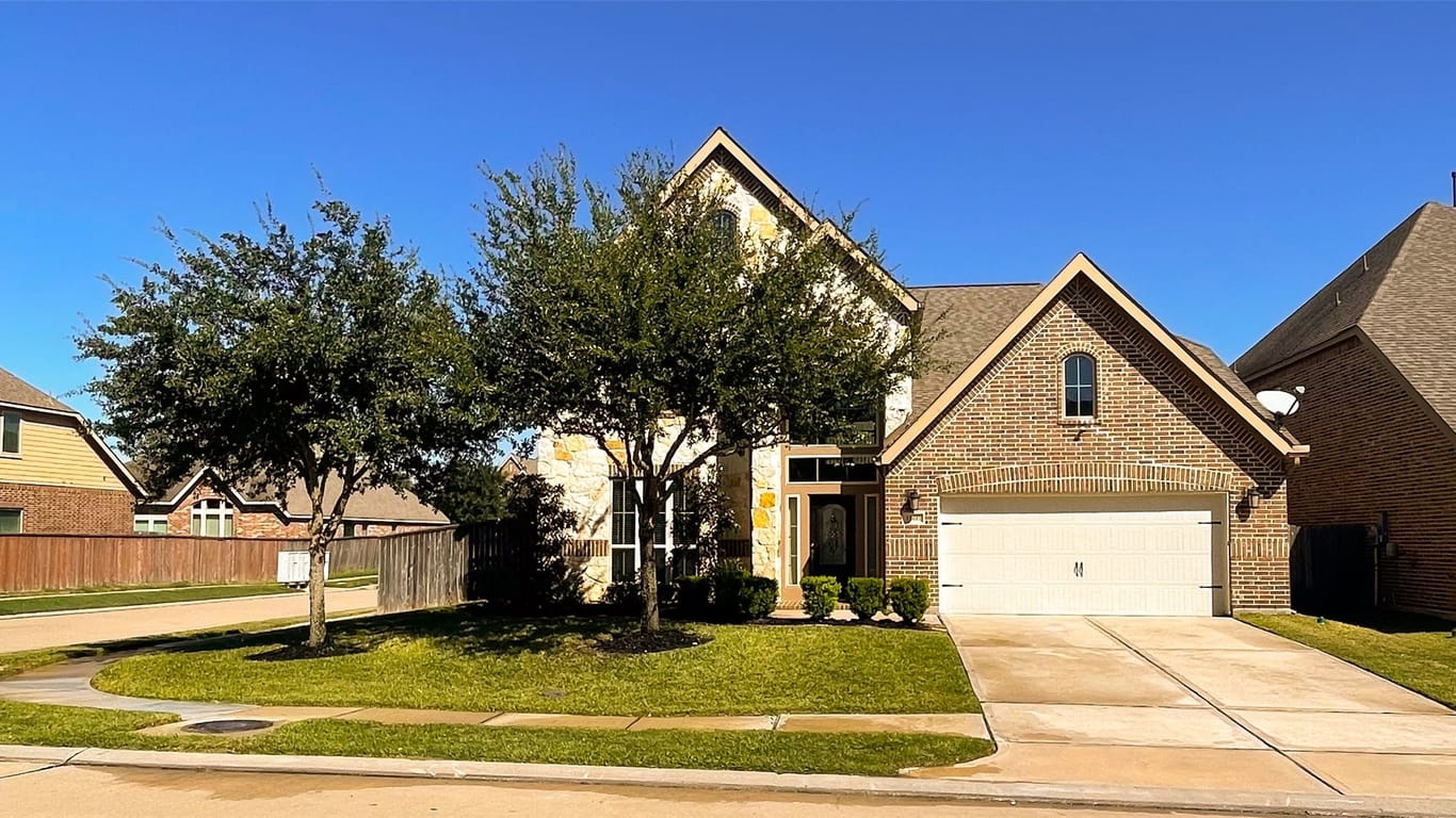 Pearland 2-story, 5-bed 13611 Mooring Pointe Drive-idx