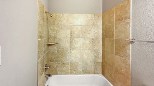 Pearland 1-story, 4-bed 1825 Emerald Trace Lane-idx