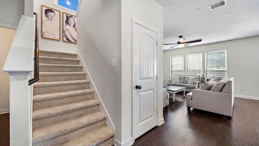 Pearland 2-story, 3-bed 3804 Anzac Drive-idx