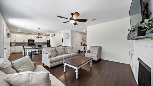 Pearland 2-story, 3-bed 3804 Anzac Drive-idx