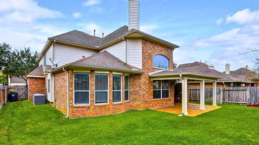 Pearland 2-story, 4-bed 2103 Rolling Fog Drive-idx