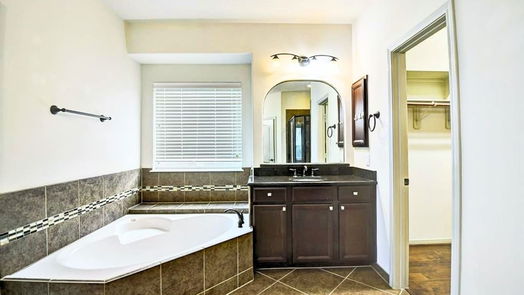 Pearland 2-story, 4-bed 2103 Rolling Fog Drive-idx