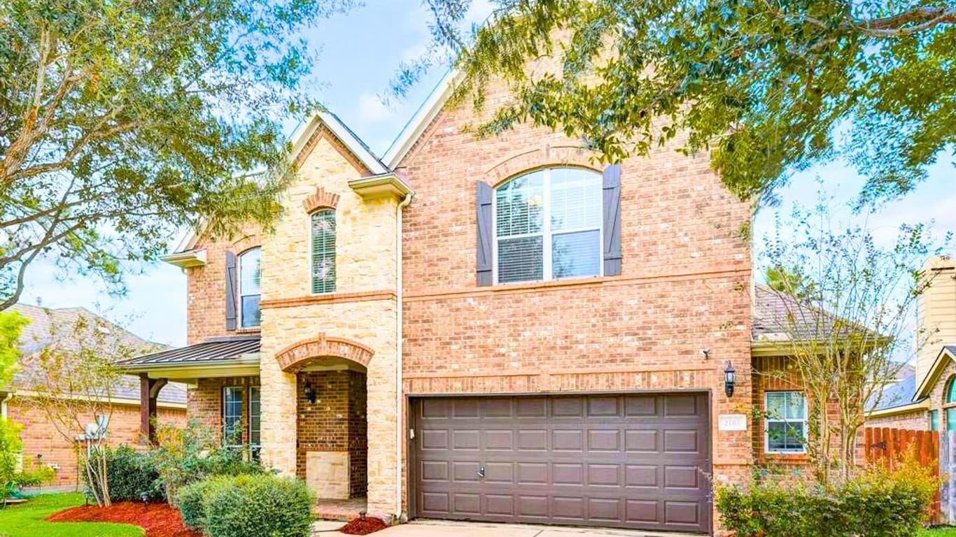 Pearland 2-story, 4-bed 2103 Rolling Fog Drive-idx