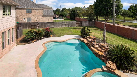 Pearland 2-story, 4-bed 2305 Paradise Canyon Drive-idx