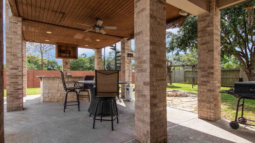 Pearland 2-story, 4-bed 2305 Paradise Canyon Drive-idx