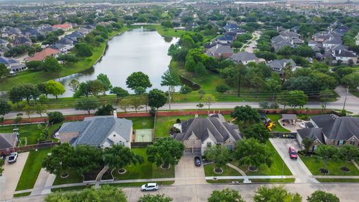 Pearland 2-story, 4-bed 2305 Paradise Canyon Drive-idx