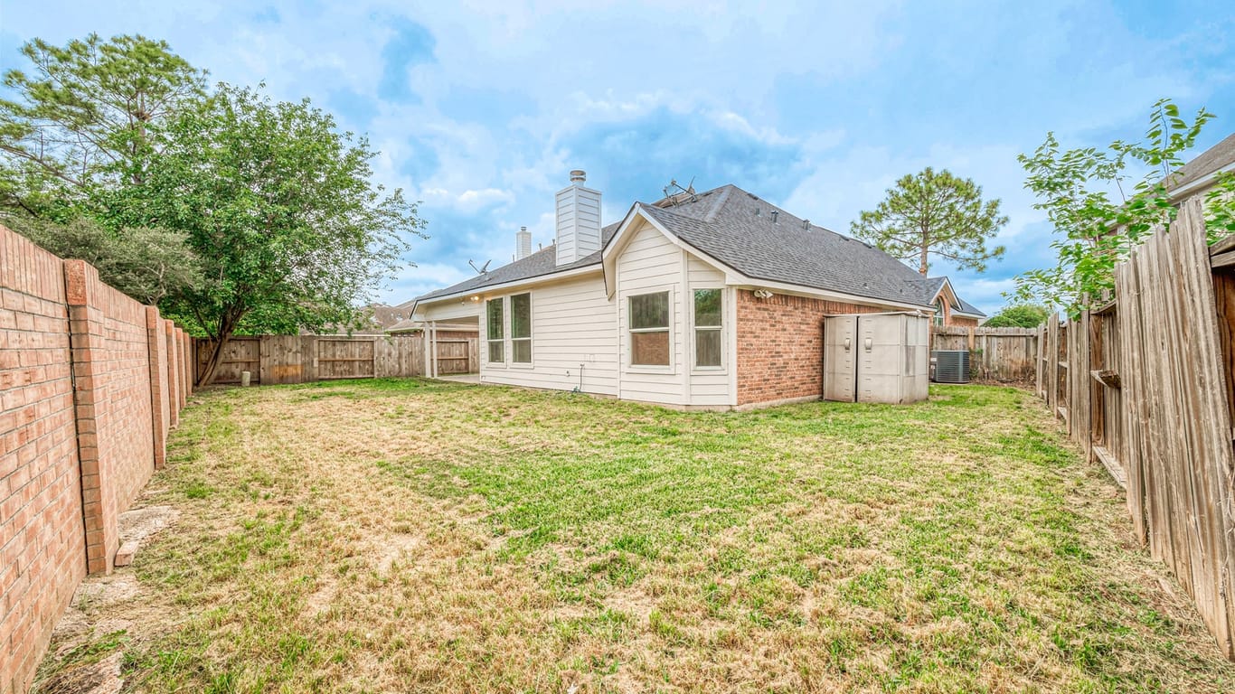 Pearland 1-story, 3-bed 11304 Windy Dawn Drive-idx