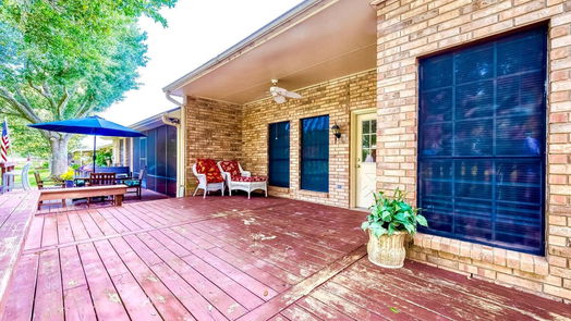 Pearland 1-story, 2-bed 714 E Country Grove Circle-idx