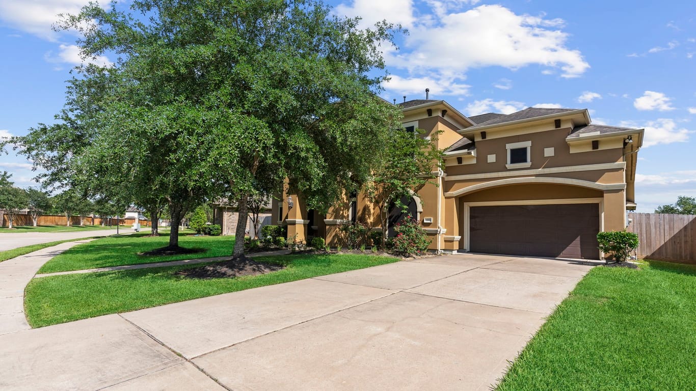 Pearland 2-story, 4-bed 13104 Southern Manor Drive-idx