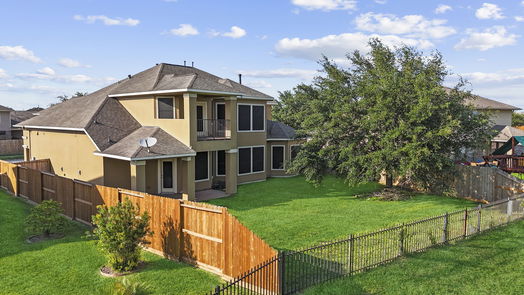 Pearland 2-story, 4-bed 13104 Southern Manor Drive-idx