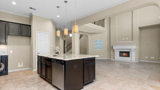 Pearland 2-story, 4-bed 13104 Southern Manor Drive-idx