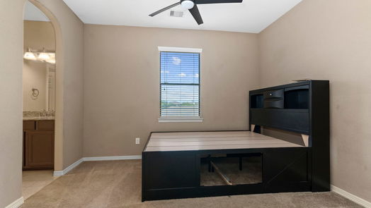 Pearland 2-story, 4-bed 13104 Southern Manor Drive-idx