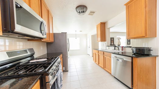 Pearland 2-story, 4-bed 3706 Burwood Court-idx