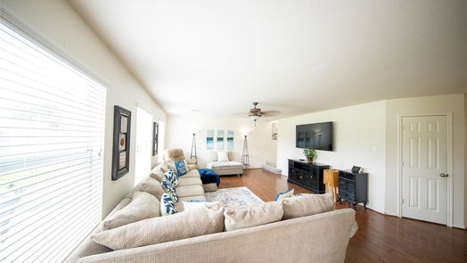 Pearland 2-story, 4-bed 3706 Burwood Court-idx