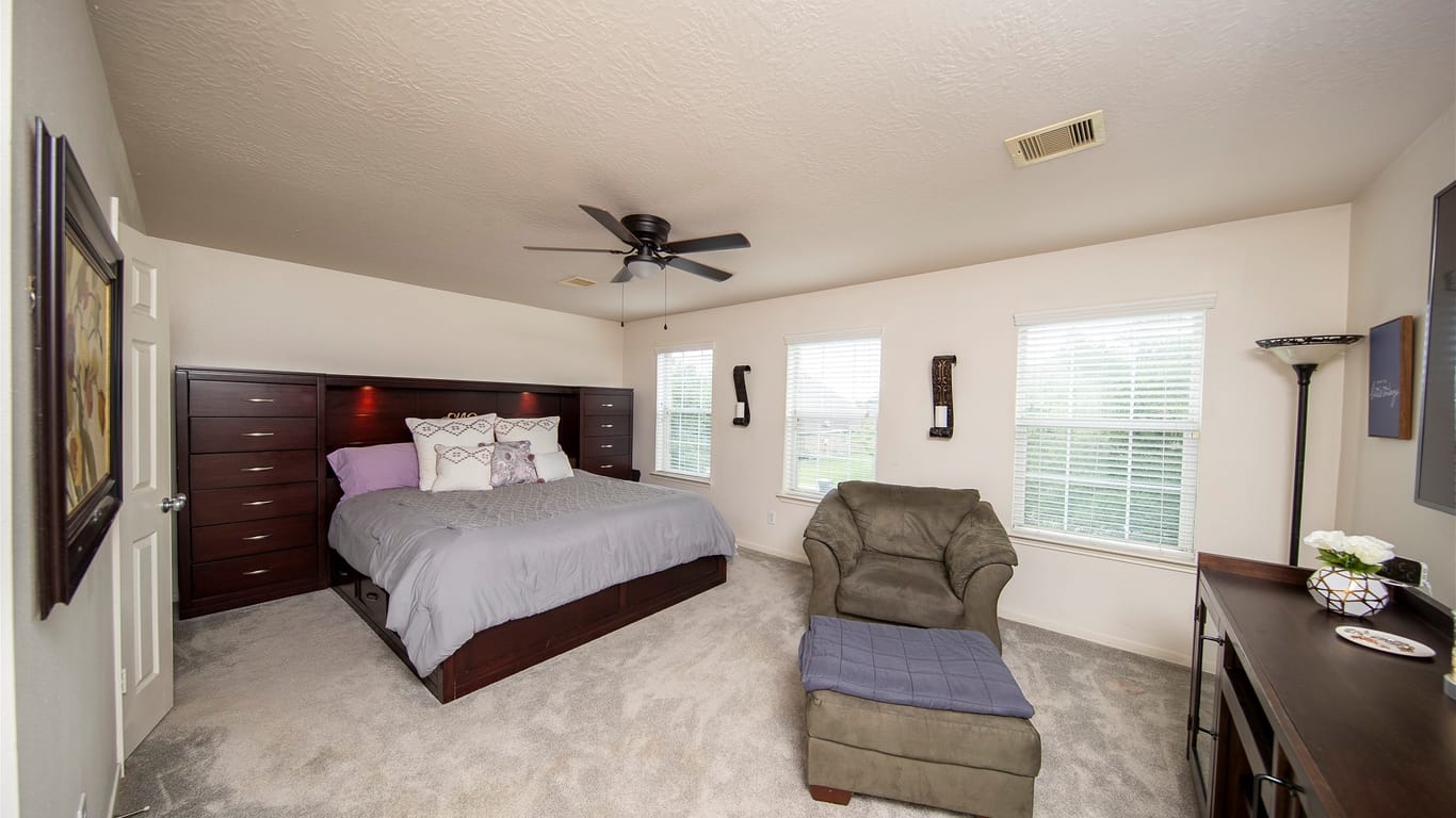 Pearland 2-story, 4-bed 3706 Burwood Court-idx
