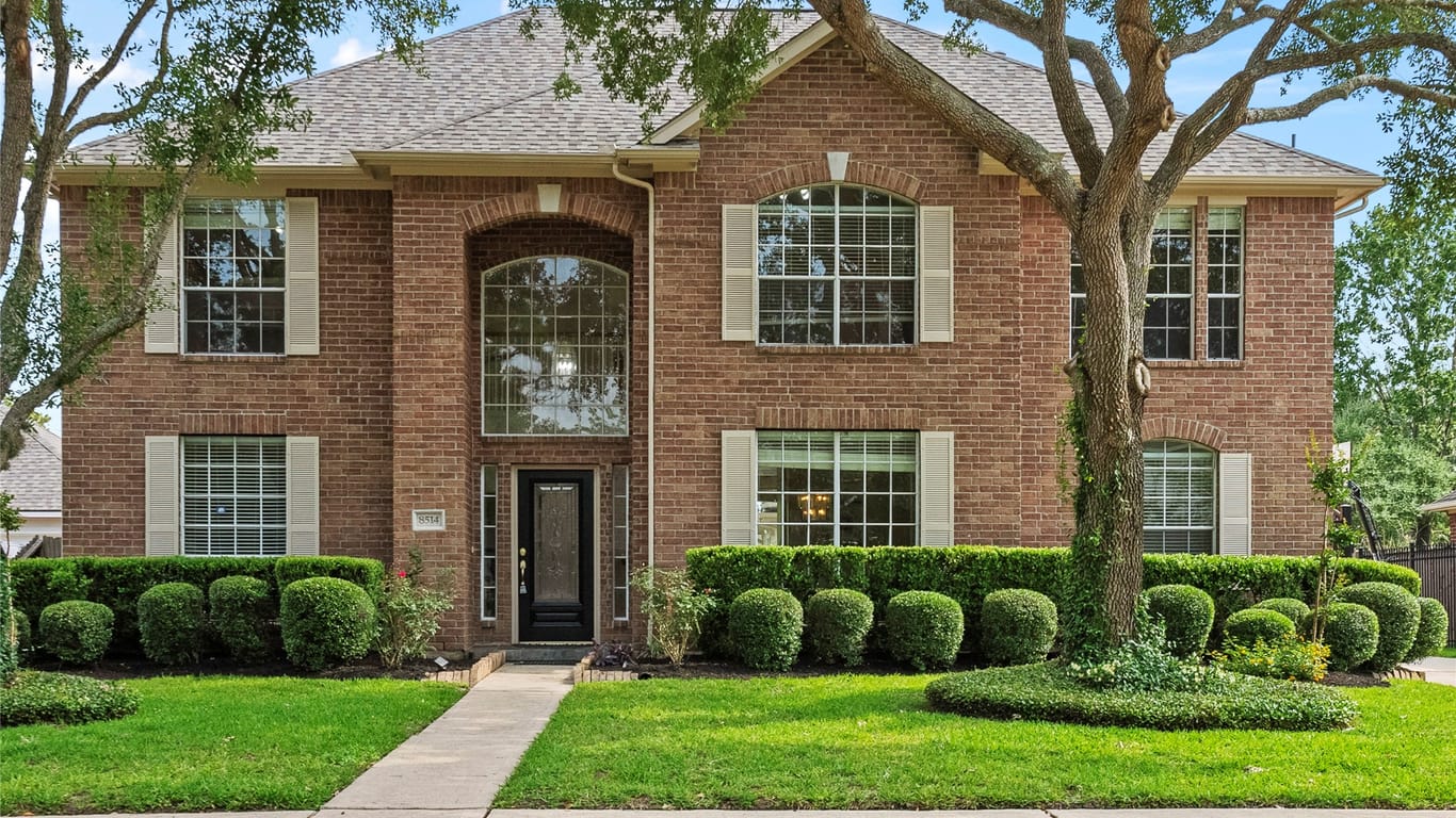 Pearland 2-story, 5-bed 8514 Beacon Bend Lane-idx