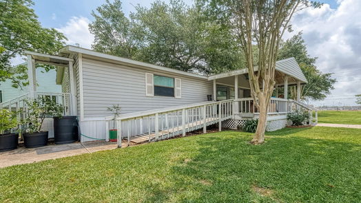 Pearland 1-story, 3-bed 8705 Hawk Road-idx