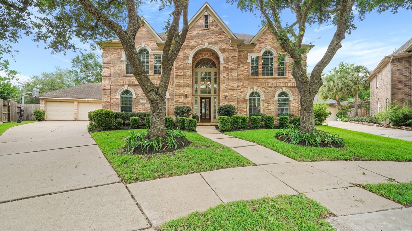 Pearland 2-story, 5-bed 3035 Rothbury Drive-idx
