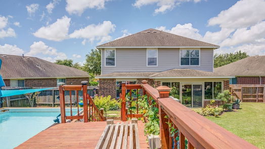 Pearland 2-story, 4-bed 13103 Rippling Creek Lane-idx