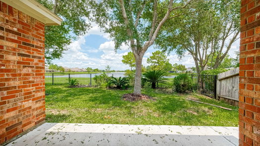 Pearland 1-story, 3-bed 13413 Highland Lake Lane-idx