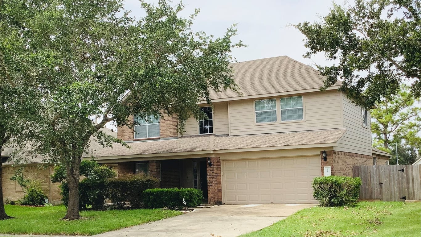 Pearland 2-story, 4-bed 12611 Bethany Bay Drive-idx