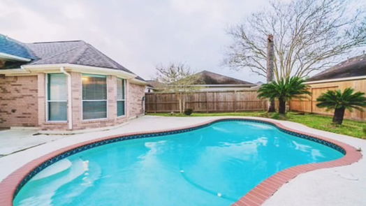 Pearland 1-story, 3-bed 3213 W Oaks Boulevard-idx