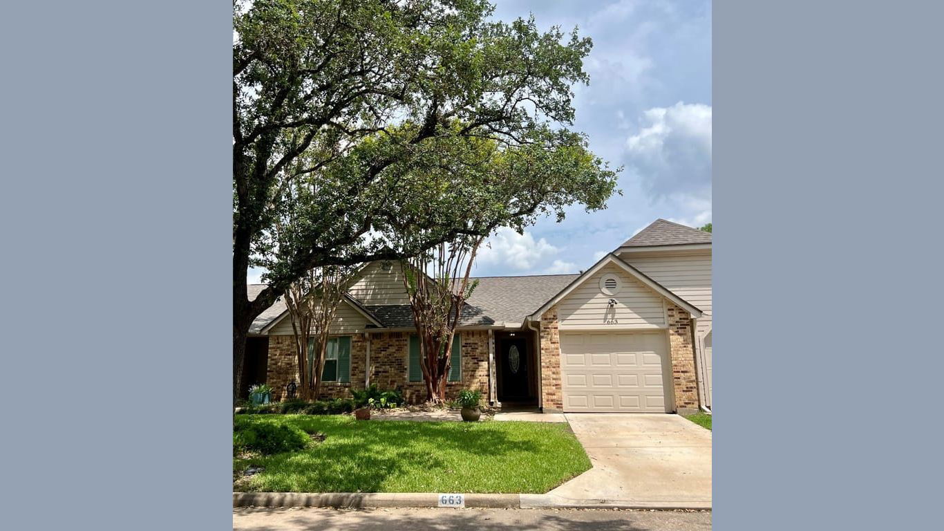 Pearland 1-story, 2-bed 663 E Country Grove Circle-idx