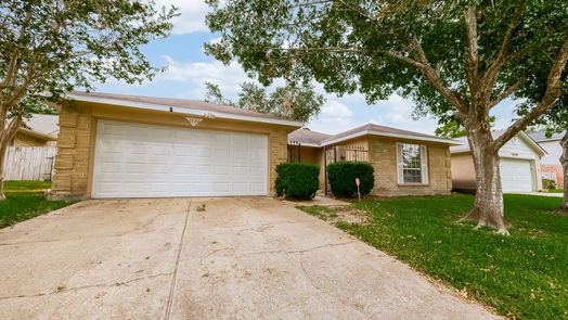 Pearland 1-story, 3-bed 1122 Woodbridge Avenue-idx