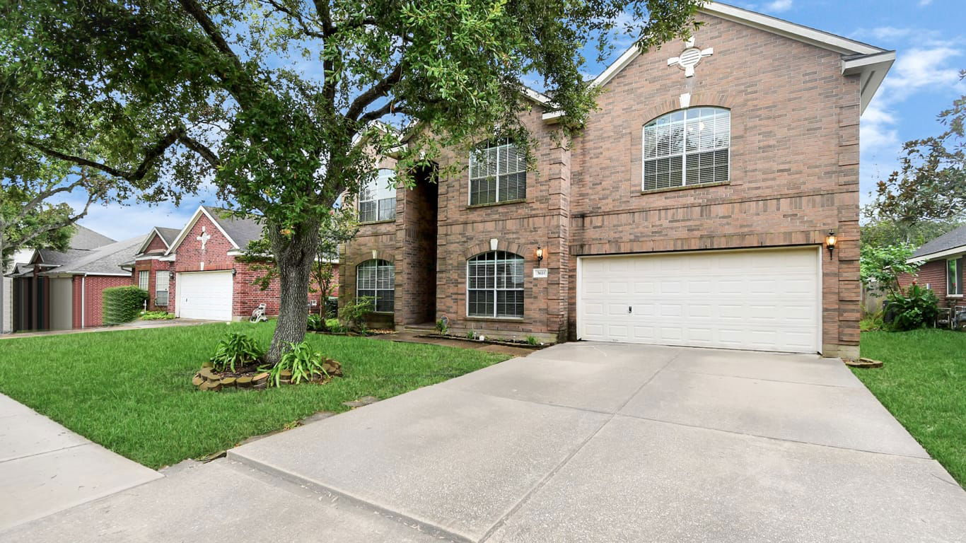 Pearland 2-story, 4-bed 3614 Walden Drive-idx