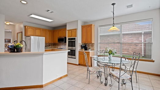 Pearland 2-story, 4-bed 9404 Sunperch Ct-idx