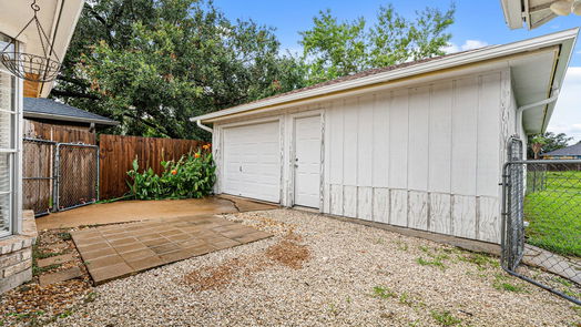 Pearland 1-story, 3-bed 2907 Livingston Drive-idx