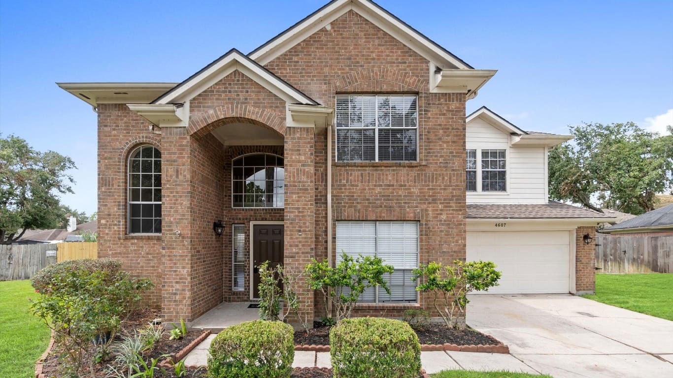 Pearland 2-story, 4-bed 4607 Brookren Court-idx