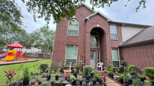 Pearland 2-story, 4-bed 4606 Sebastopol Drive-idx