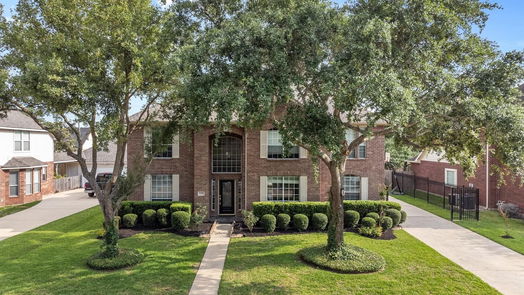 Pearland 2-story, 5-bed 8514 Beacon Bend Lane-idx