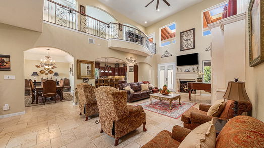 Pearland 2-story, 6-bed 8917 Hawk Road-idx