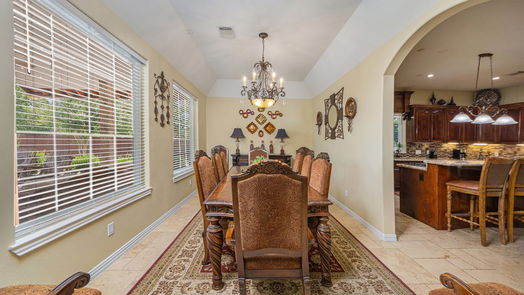 Pearland 2-story, 6-bed 8917 Hawk Road-idx