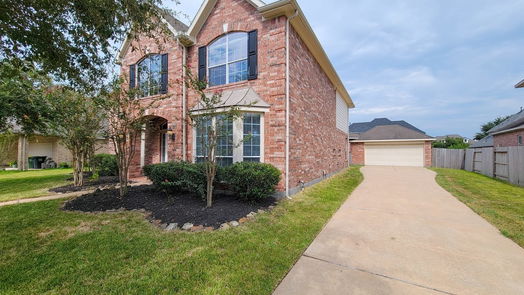 Pearland 2-story, 5-bed 2511 Orchid Creek Drive-idx